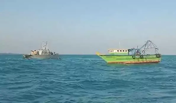 श्रीलंका नौसेना ने 11 भारतीय मछुआरों को किया गिरफ्तार